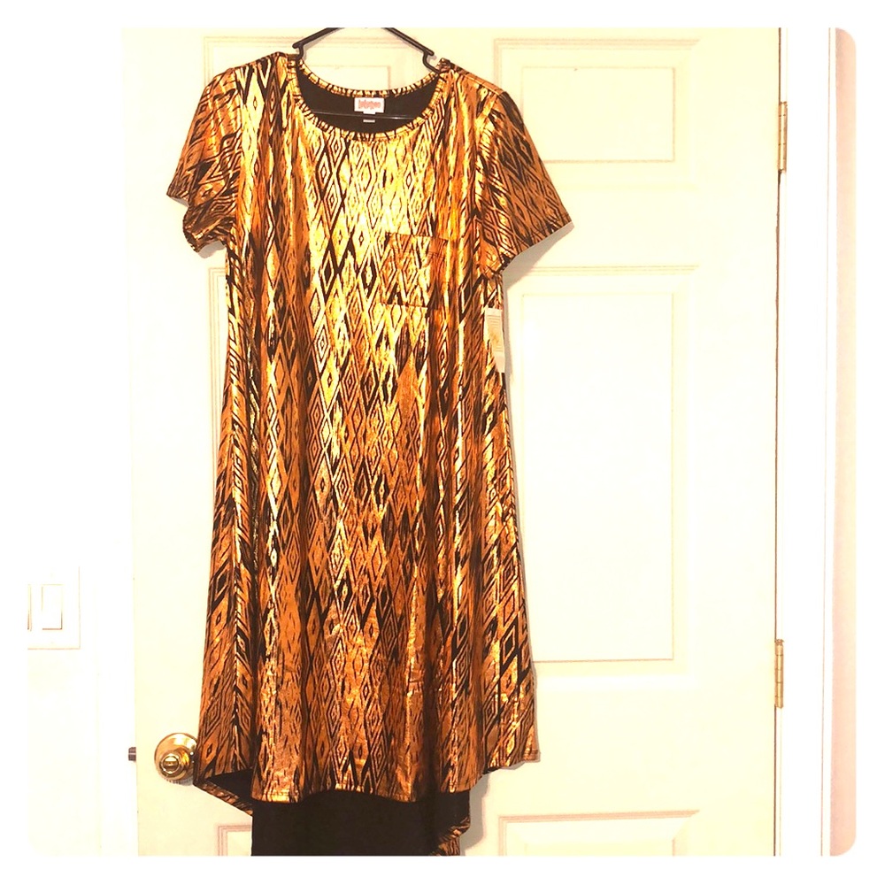 NWT Elegant Lularoe Carly